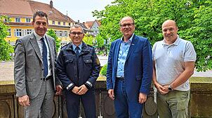 Bei der Vorstellung der polizeilichen Kriminalstatistik für das Jahr 2024 im Rathaus dabei (von links): Oberbürgermeister Erik Pauly, ...