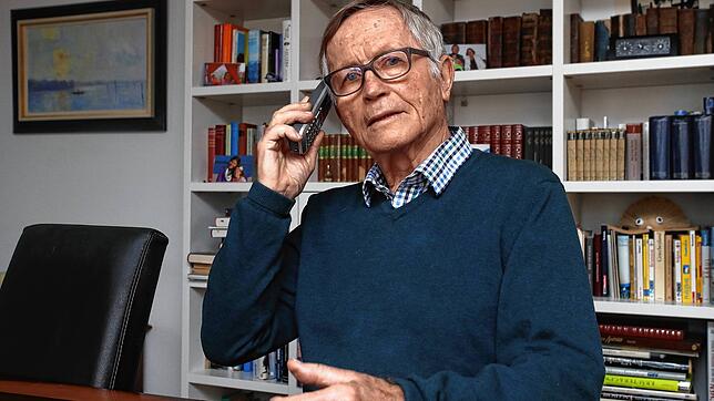 Dieter Abele versucht bislang vergeblich, einen Impftermin zu bekommen.