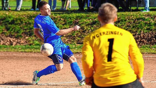 Torriecher: Ein Platzverweis kurz vor Saisonende verhinderte, dass Daniel Cassetta vom Meister SV Weil II auch noch Torschützenkönig wurde.