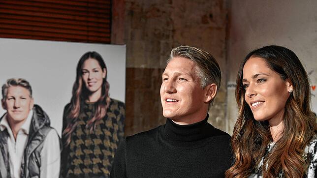Bastian Schweinsteiger und seine Frau Ana Ivanovic bei einem Kundenevent des Labels Brax im Gebäude „Fabrik 23“. Das Paar gibt nach ...