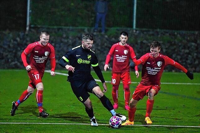 Bild 20: FC Schlüchttal verarbeitet seine jüngste Blamage mit einem 5:2-Sieg gegen den TuS Efringen-Kirchen zurück &ndash; und wir haben die Bilder!