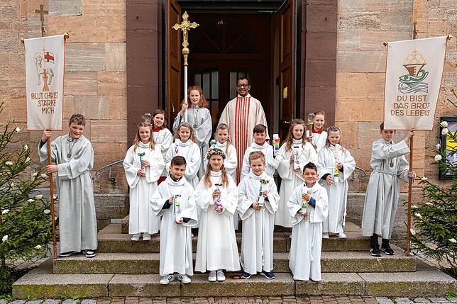 Erstkommunikanten St. Mauritius Döggingen, Sonntag, 23. April, 10 Uhr: Jannick Fischer, Annika Frei, Liana Grieshaber, Luca Hägele, ...