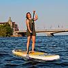 Nicht nur Lena Müller ist regelmäßig mit dem Stand-Up-Paddle-Board auf dem See. Viele haben diese Freizeitaktivität für sich entdeckt. ...