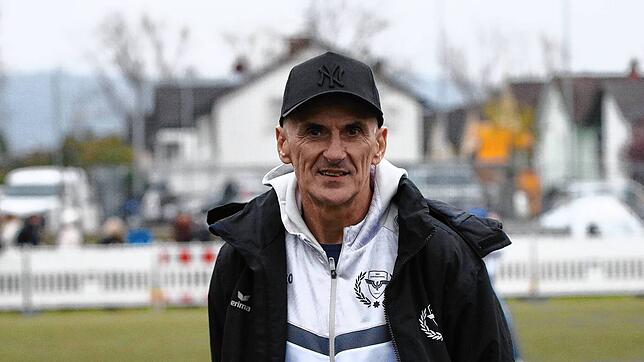 Trainer Slobodan Maglov feierte mit dem ESV Südstern Singen einen knappen Sieg gegen den Freiburger FC.