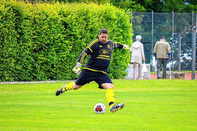 Bild 28: SV Karsau verteidigt die Tabellenspitze durch ein 2:0 beim SV Schwörstadt &ndash; und wir haben Bilder!