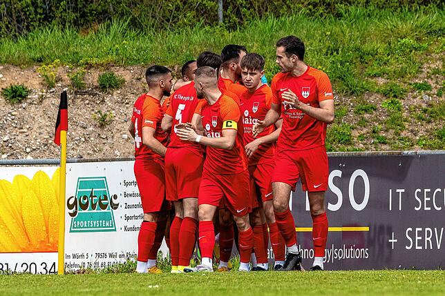 Bild 7: FC Tiengen 08 zieht durch 5:1 beim VfR Bad Bellingen ins Finale ein &ndash; und wir haben Bilder!
