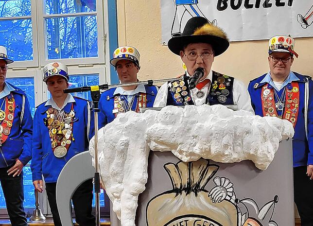 „Die Narrenpolizisten aus Gottmadingen brennen voller Leidenschaft für die hiesige Fasnet“, so Landvögtin Ulli Wiese beim Jubiläumsfest.
