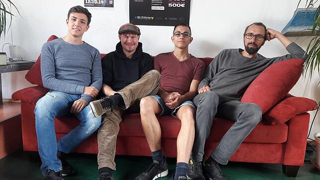FSJler Raffi Mazzitelli, Jugendbeauftrager Ralf Waldenmayer, Praktikant Deniz Lombardo und Jugendbeauftrager Jan Münzer vom städtischen ...