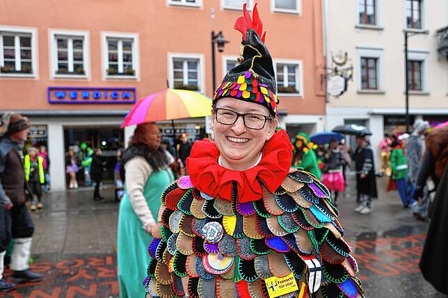 Bild 29: Fasnacht 2025 in Konstanz: Diese Bilder zeigen das bunte Narrentreiben auf der Marktstätte!