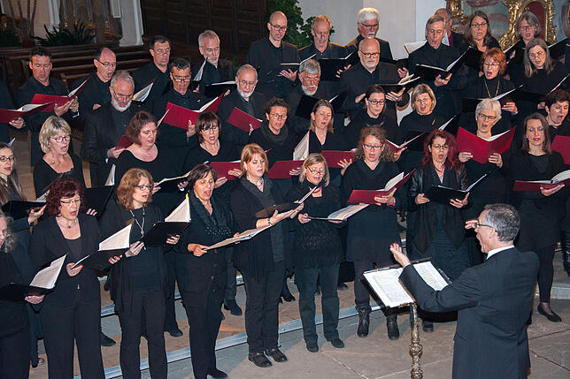 Die Chorgemeinschaft zieht aus und mit Madrigalchor (Bild) und den Lake Voices in den Musiksaal. Archivbild: Bernhard Conrads
