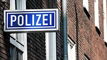 Die Polizei in Tuttlingen hat einen Tatverdächtigen ermitttelt, der vermutlich den Schuss auf einen Autokorso abgegeben hat. Bild: dpa