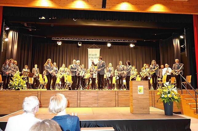 Viel Applaus bekam die Engener Stadtmusik beim Bürgerempfang. Mit ihrer Musikauswahl schafften sie den Spagat zwischen Tradition und ...