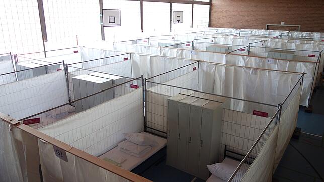 Die Stadt bereitet sich vor auf eine steigende Anzahl von Flüchtlingen aus der Ukraine. In der alten Sporthalle des Gymnasiums wurde 28 ...
