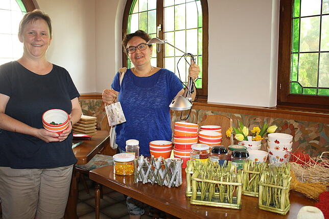 Inventarverkauf im Salmannsweiler: Das Stefansweiler Restaurant schloss Ende März seine Pforten. Bild: Peter Schober