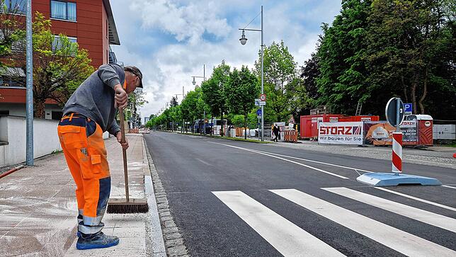 Die Arbeiten auf der Friedrichstraße laufen weiterhin.