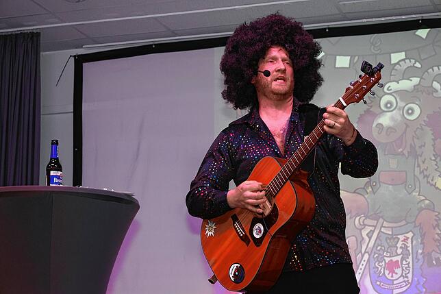 Bild 4: 80 Akteure begeistern beim ausverkauften Sportlerball des SV Rietheim – Die besten Bilder