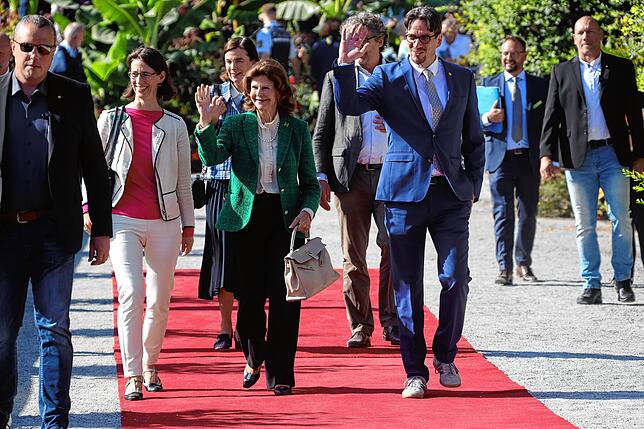 Bild 6: Königin Silvia besucht die Mainau: Die Bilder vom Besuch