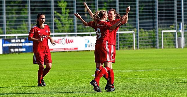 Bild 39: SV Niederhof steigt nach 3:2-Sieg bei der SG Ebnet in die Verbandsliga auf &ndash; und wir haben Bilder!