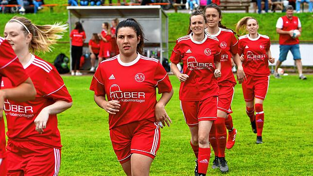 Bild 5: SV Niederhof besiegt SG Ebnet mit 4:1 im Hinspiel der Verbandsliga-Relegation &ndash; wir haben Bilder!