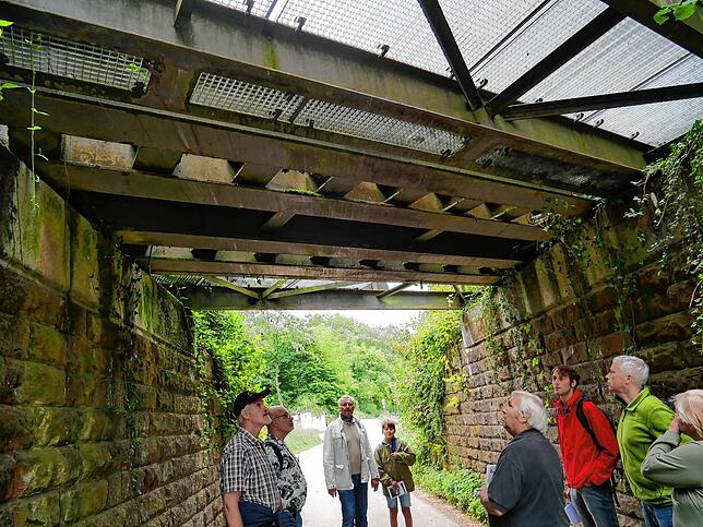 Über mehrere Brücken führt die Trasse der ehemaligen Wehratalbahn.