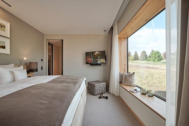 Bild 6: Das Ende der Großbaustelle: So sieht das Golf- und Wellness-Hotel Öschberghof nun aus