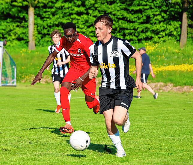 Bild 3: Villinger A-Jugend verpasst SBFV-Pokal-Sieg: Unsere Bildergalerie vom Finale gegen den SC Freiburg