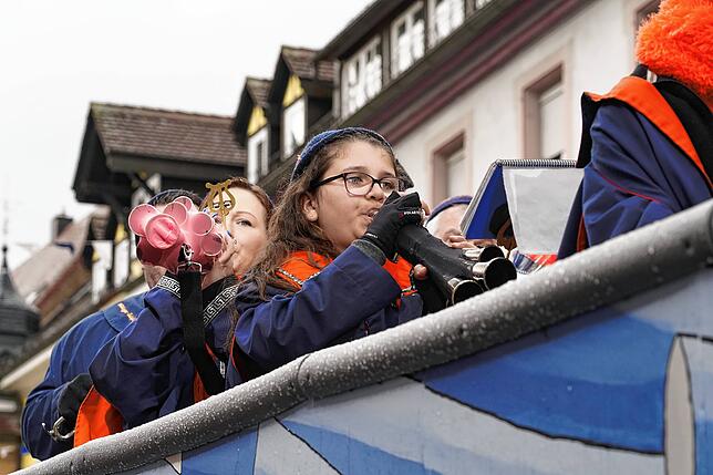 Bild 2: Alle Bilder vom großen Umzug in Villingen am Dienstag (4)