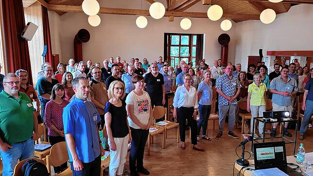 Die Pfarrgemeinderäte der sechs Seelsorgeeinheiten trafen sich zur Vollversammlung im Pallottiheim in Stockach, um über die künftige ...