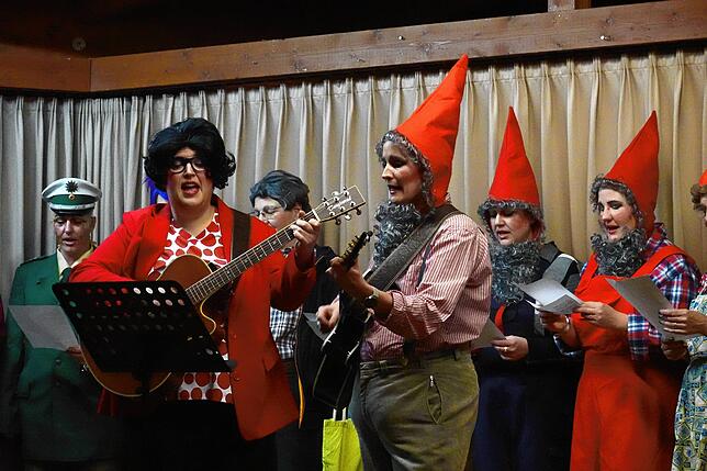 Bild 32: Frauenfasnacht in Görwihl: Der Großangriff auf deine Lachmuskeln!