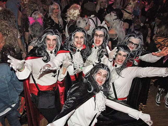 Bild 13: The Musical Night &ndash; Bilder vom Holzhauerball im Radolfzeller Milchwerk