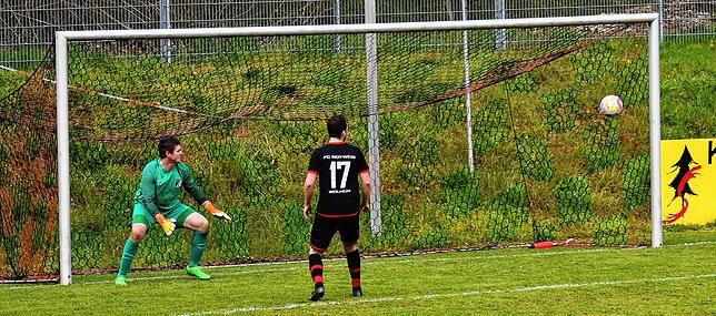 Bild 16: VfR Bad Bellingen fegt den FC Rot-Weiß Weilheim mit 9:0 vom Platz &ndash; und wir haben Bilder!