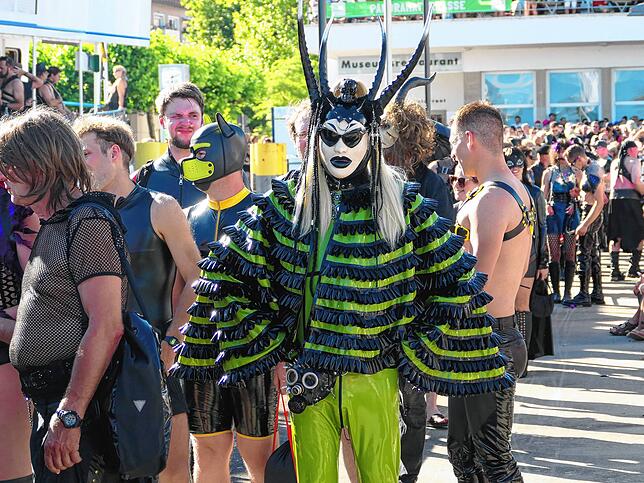 Bild 15: Das Torture Ship legt wieder ab: Die besten Bilder der BDSM- und Fetischfreunde am Bodensee