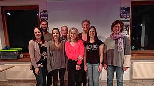 Geehrt wurden langjährige Mitglieder und verdiente Mitglieder des Hauptausschusses (HA), von links: Julia Lesny, Frederic Maier, Geena ...