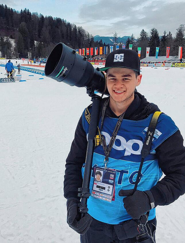 Silas Stein beim Langlauf Weltcup in Oberstdorf im Januar 2020, wo er im Rahmen seines Volontariats bei der Deutschen Presse Agentur ...