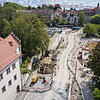 Ein Bild aus den Juliwochen: hier wird der Asphaltbelag der Spanierstraße erneuert.