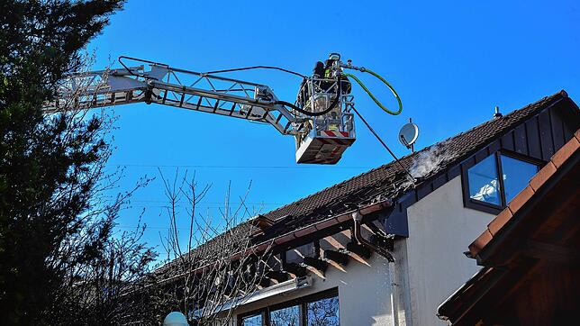 Bild : Statt Unkraut fast das Haus abgefackelt
