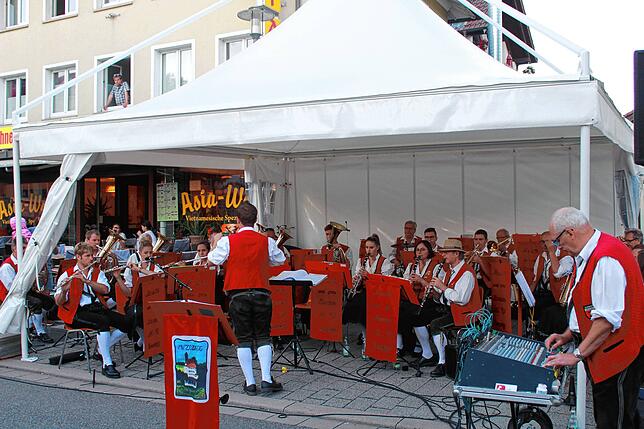 Bild 11: Schweizer Feiertag 2022: Bilder vom Straßenfest Teil 3