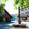 Noch sind die Stadtwerke Radolfzell auf dem Untertorplatz zuhause. Allerdings soll der Standort aufgegeben werden und die Mitarbeiter ...