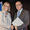 Monika van Beek verabschiedete Karl Springindschmitten.