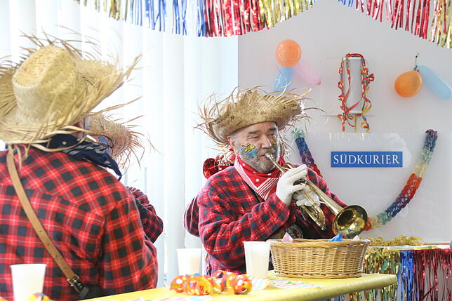 Bild 37: Narren besuchen den SÜDKURIER in Radolfzell