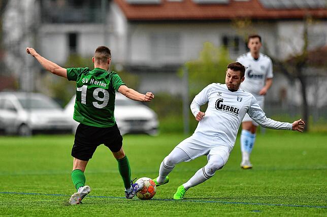 Bild 9: SV Herten besiegt die SF Schliengen mit 1:0 &ndash; und wir haben Bilder!