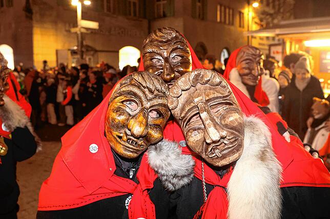 Bild 29: Butzenlauf 2025: Das sind die spektakulärsten Bilder der Konstanzer Fasnacht – Jetzt ansehen