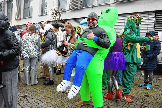 Bild 25: Fasnacht in Frickingen: So wurden die Hippies im Rathaus abgesetzt – Jetzt die besten Bilder sehen!