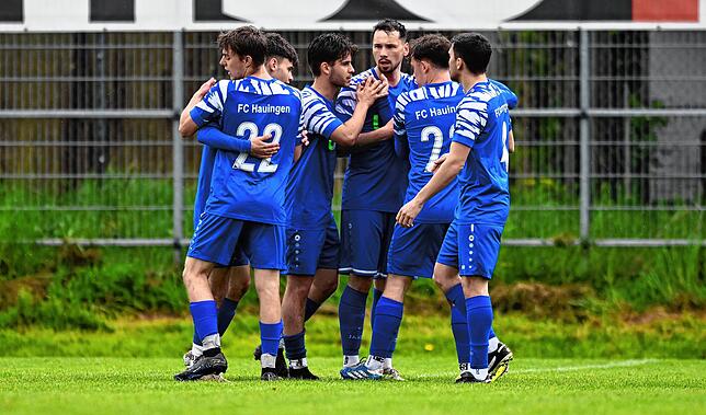 Bild 35: Spvgg. Wutöschingen unterliegt im Pokal mit 0:5 beim FC Hauingen – und wir haben Fotos!