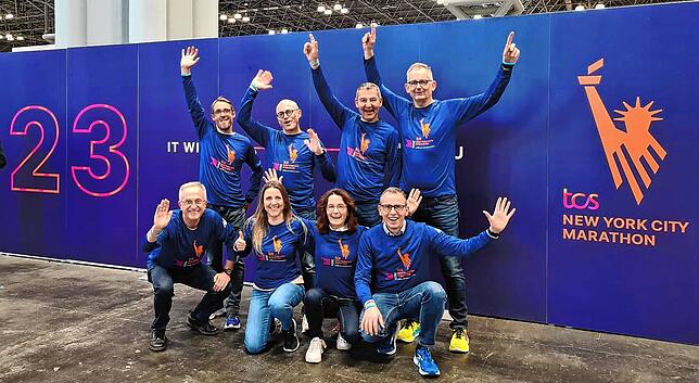 Hintere Reihe von links Dirk Flakowski, Ewald Schondelmaier, Anselm Säger, Jochen Menath. Vorne von links Peter Wehrle, Jeannine ...