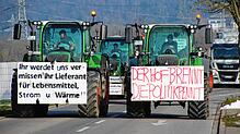 Bild : Korso mit 450 Fahrzeugen und Abschlusskundgebung &ndash; Das sind die Bilder