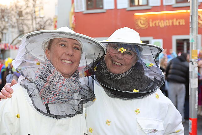 Bild 6: Konstanzer Straßenfasnacht 2025: Die Altstadt wird zum Narrenparadies - Die Bilder vom Abend!