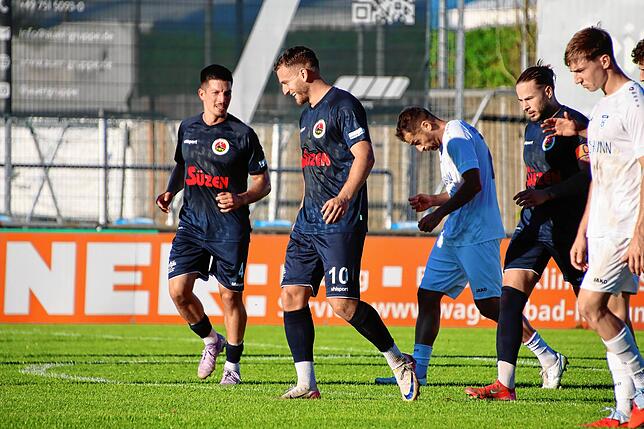 Bild 10: Fünf Tore und viele Zweikämpfe: Unsere Bilder des Oberliga-Duells zwischen Ravensburg und Singen