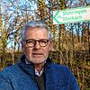 Das Schild weist nach Stockach: Beruflich wechselt Chefarzt Wolff Voltmer vom Krankenhaus Radolfzell in eine Privatpraxis ins neue ...