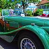 Rolf Wuchner und seine Frau Beate sitzen in ihrem Morgan. Der Oldtimerfan aus Neuhausen freut sich, dass er seinen Oldtimer im eigenen ...